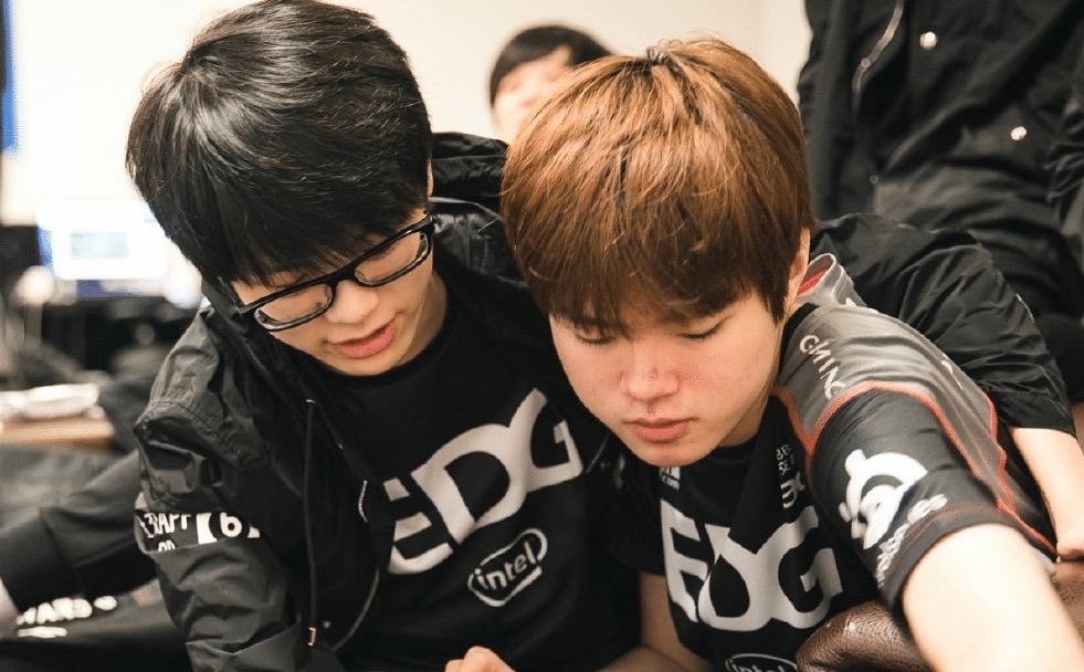 开云下载-DRX轻取KT，Meiko团战一打五宿敌对决淘汰赛，强势挺进下一轮