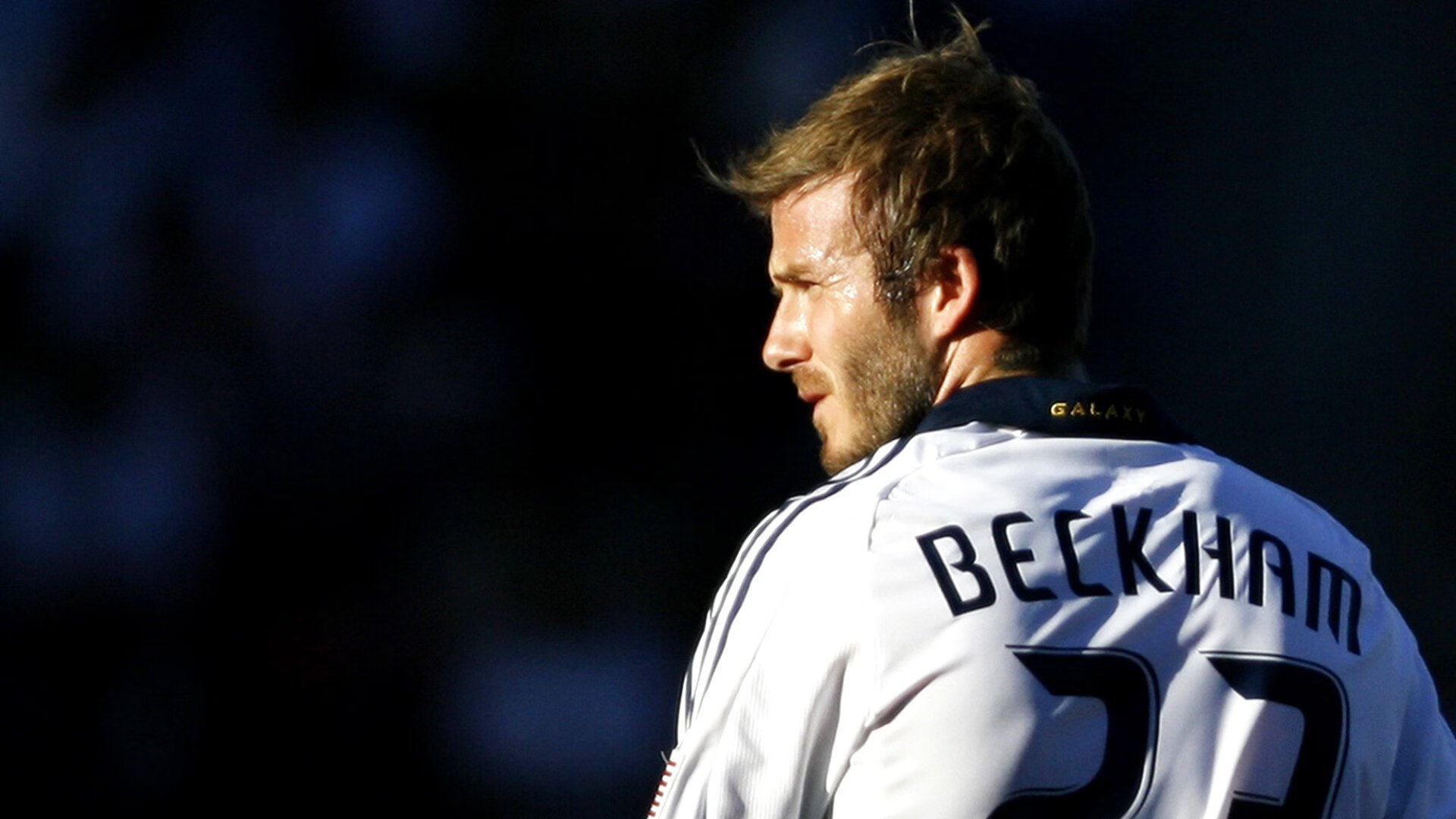 黄黑惊雷撕裂安联！多特补时绝杀拜仁，德甲争冠悬念彻底点燃